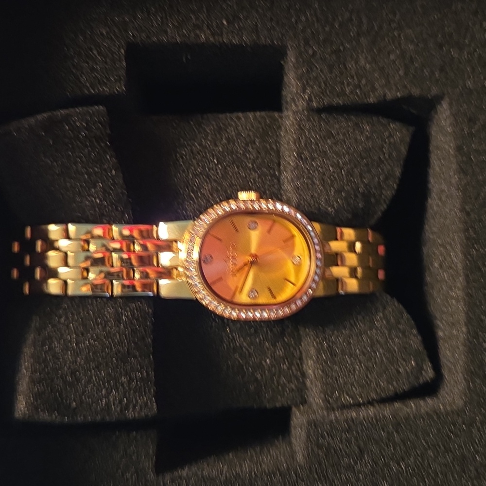INVICTA Gold-Tone Women’s Bracelet Watch with Crystal Accents NIB